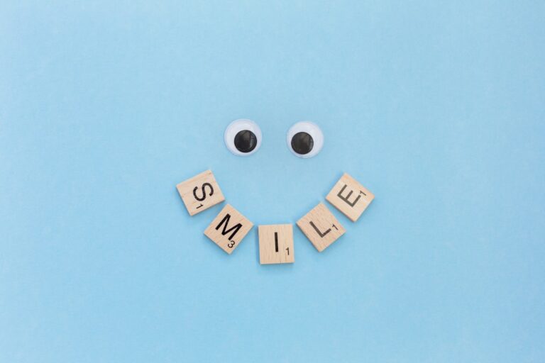 اكتشاف وراثي جديد: طفرات GRIN2A تزيد خطر الإصابة بالذهان واضطرابات نفسية مبكرة مع إمكانية علاج دقيق