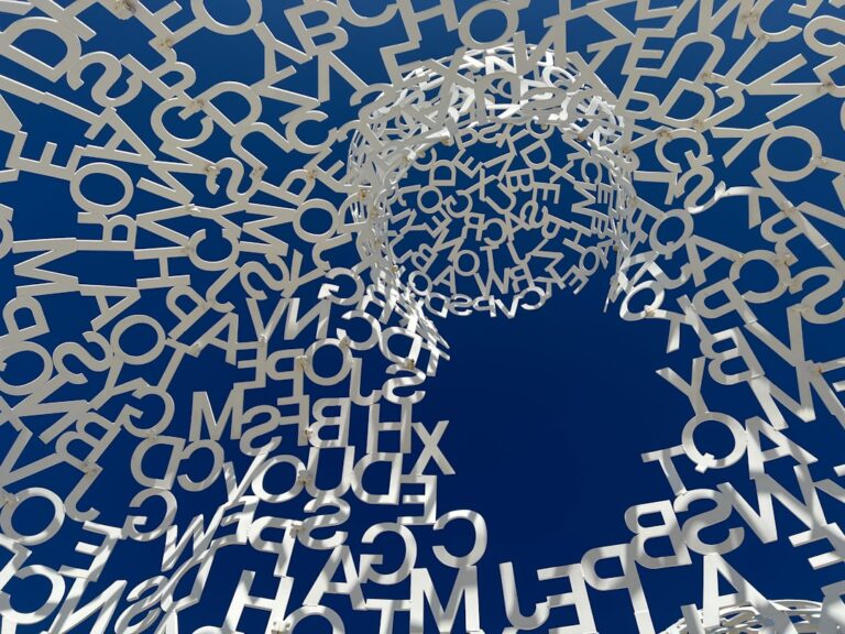 العيش مع الذهان والإعاقة المعرفية: رؤى نوعية جديدة