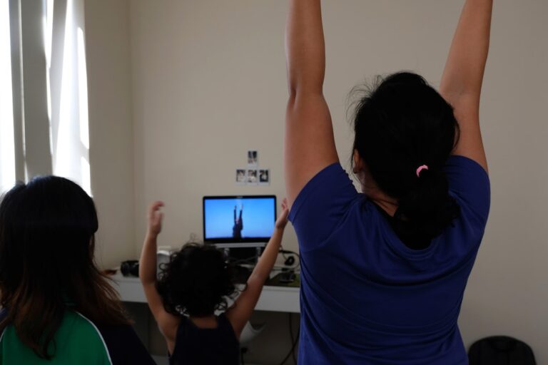 دراسة رائدة: مبادرة MOVE@NUS لتعزيز النشاط الصحي لدى طلاب الجامعات