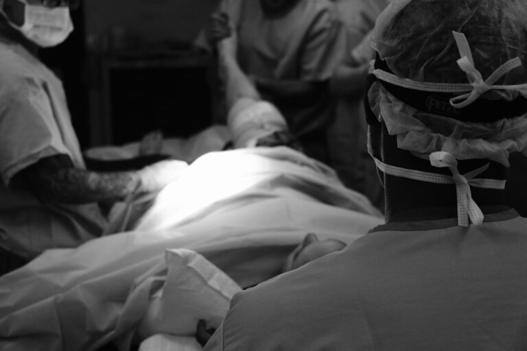 قلق الإجراءات وتأثيره على المقيمين في طب الطوارئ: دراسة استطلاعية